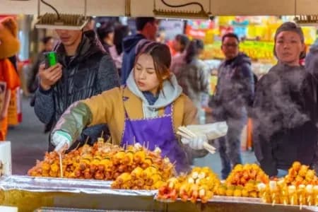 food-stalls-in-myeongdong-seoul