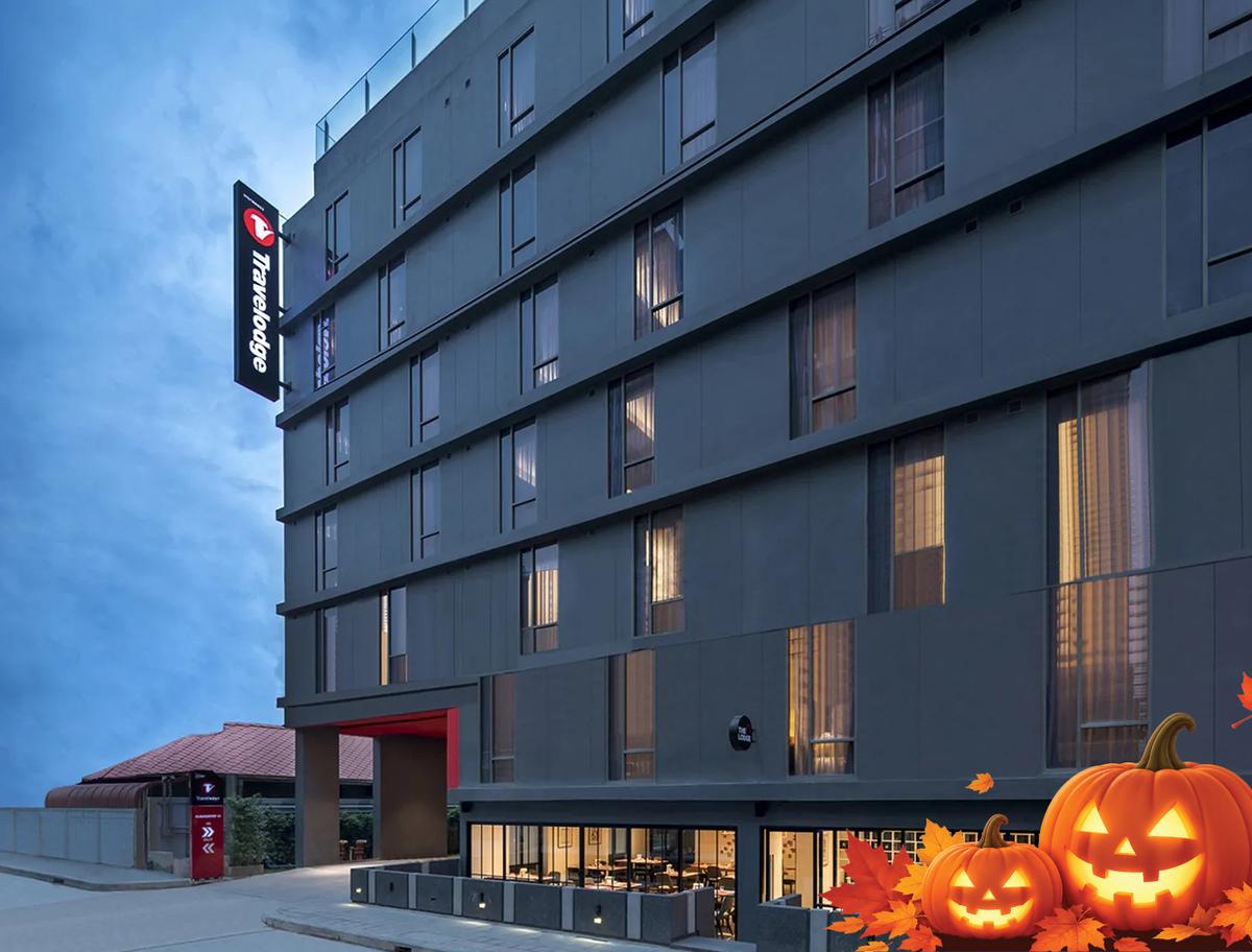 Facade Halloween