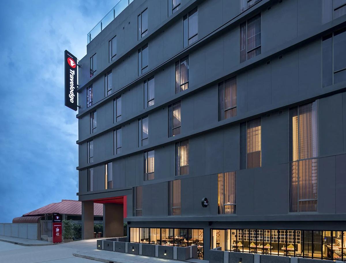 travelodge-sukhumvit11_Facade