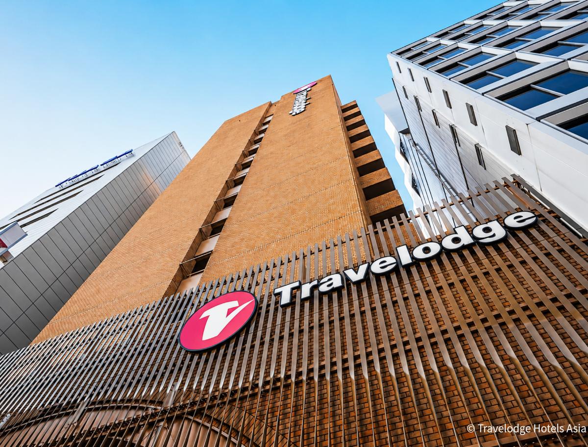 Travelodge Osaka Shinsaibashi Hotel Facade