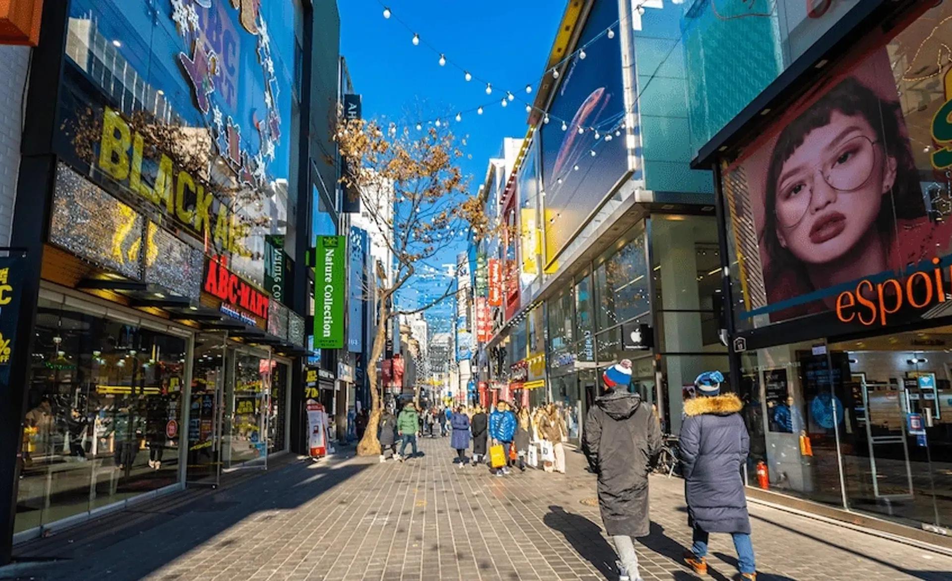 a-guide-to-myeongdong-shopping-street