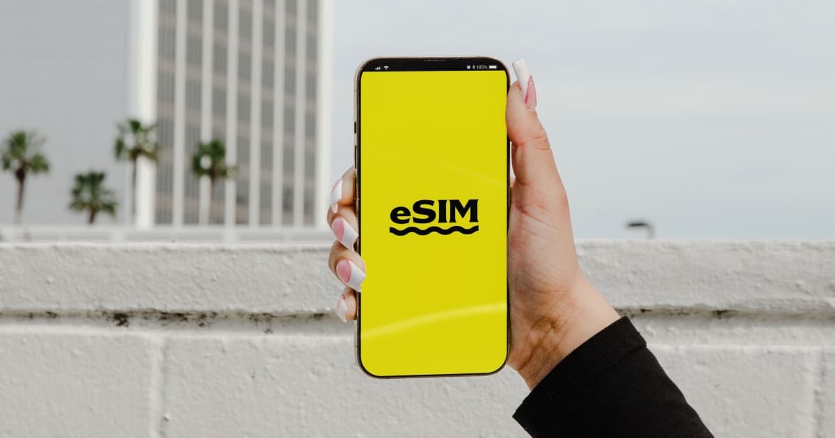 Best eSIM Singapore for Tourists & How to Stay Connected