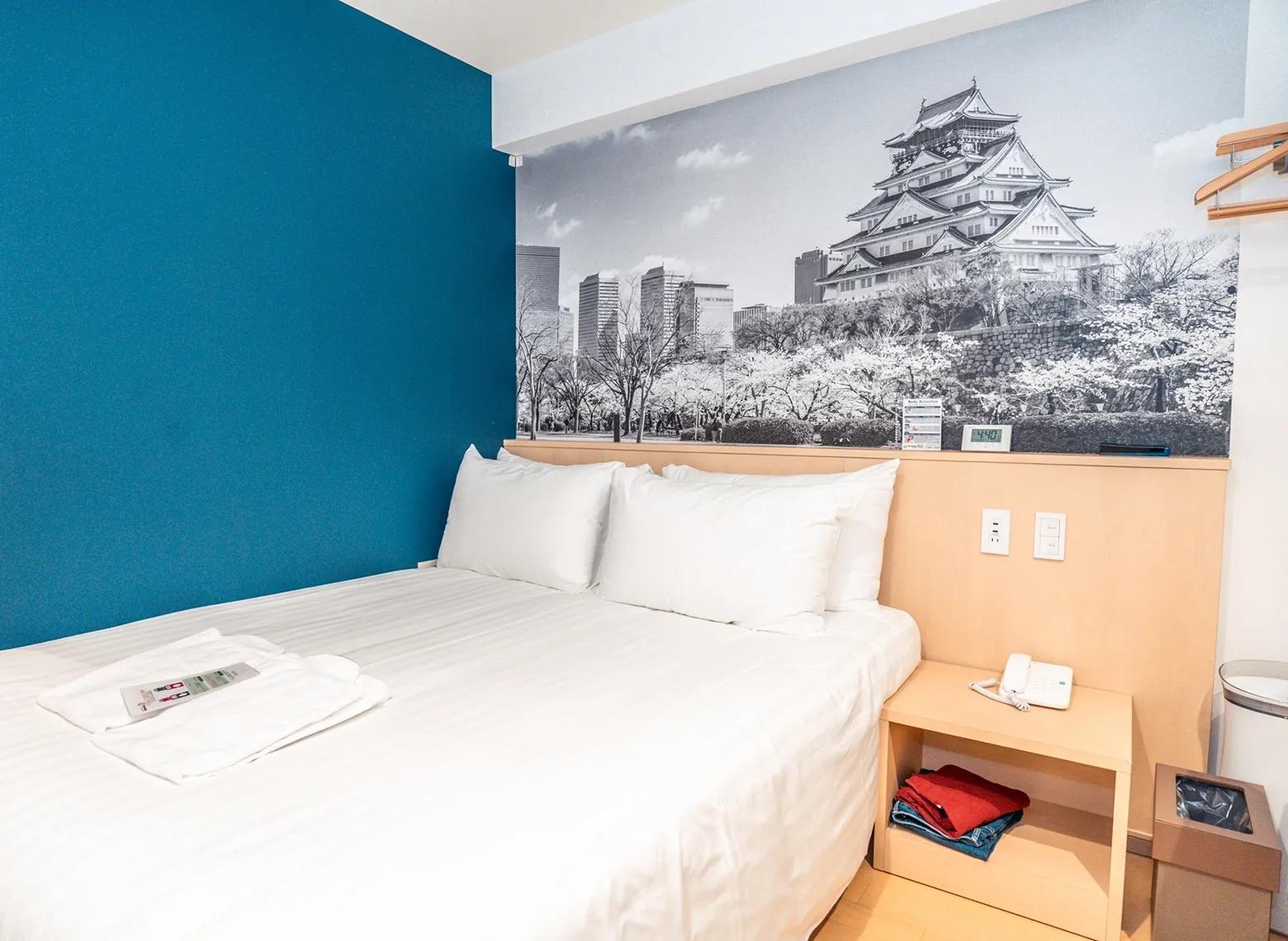 travelodge-honmachi-osaka_Room-Deluxe-Queen