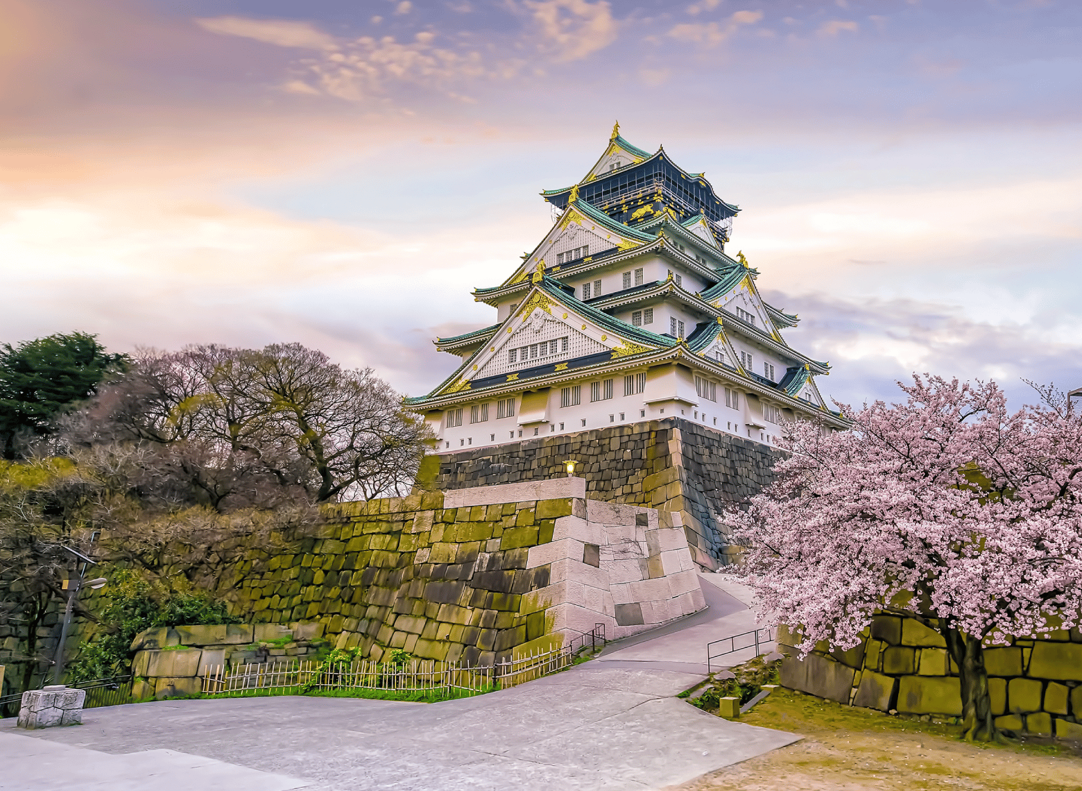 Traveldoge Osaka Shinsaibashi Attractions Osaka Castle