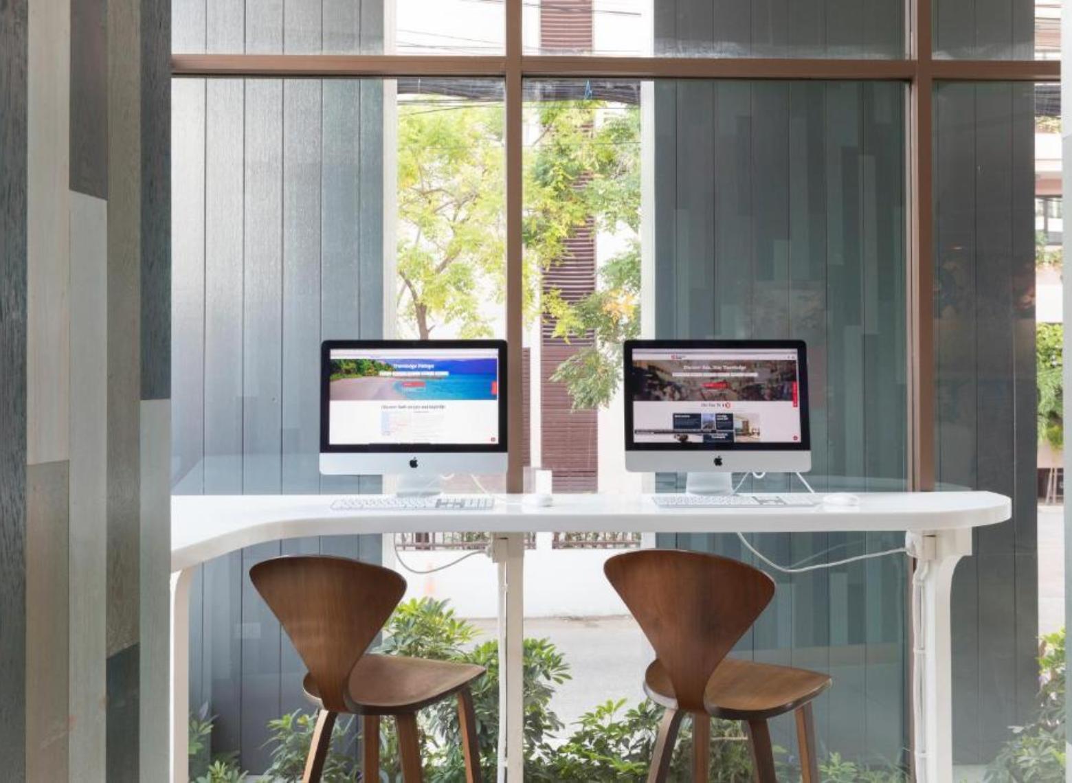 travelodge-pattaya-lobby-coworking