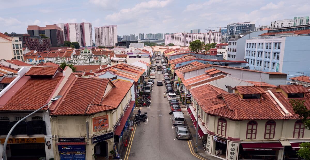 Exploring Little India Singapore: A Colorful Walking & Food Guide