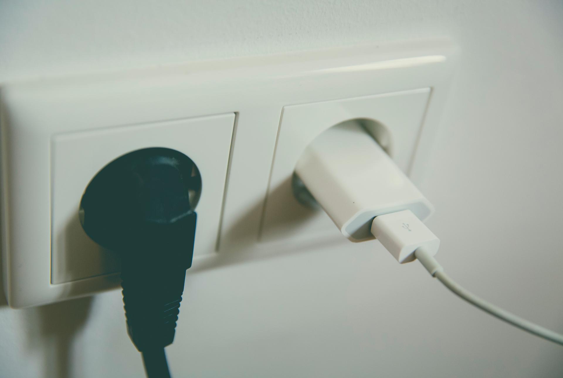 Japan Plug Guide—What Adapter Do I Need for Travel in Japan?