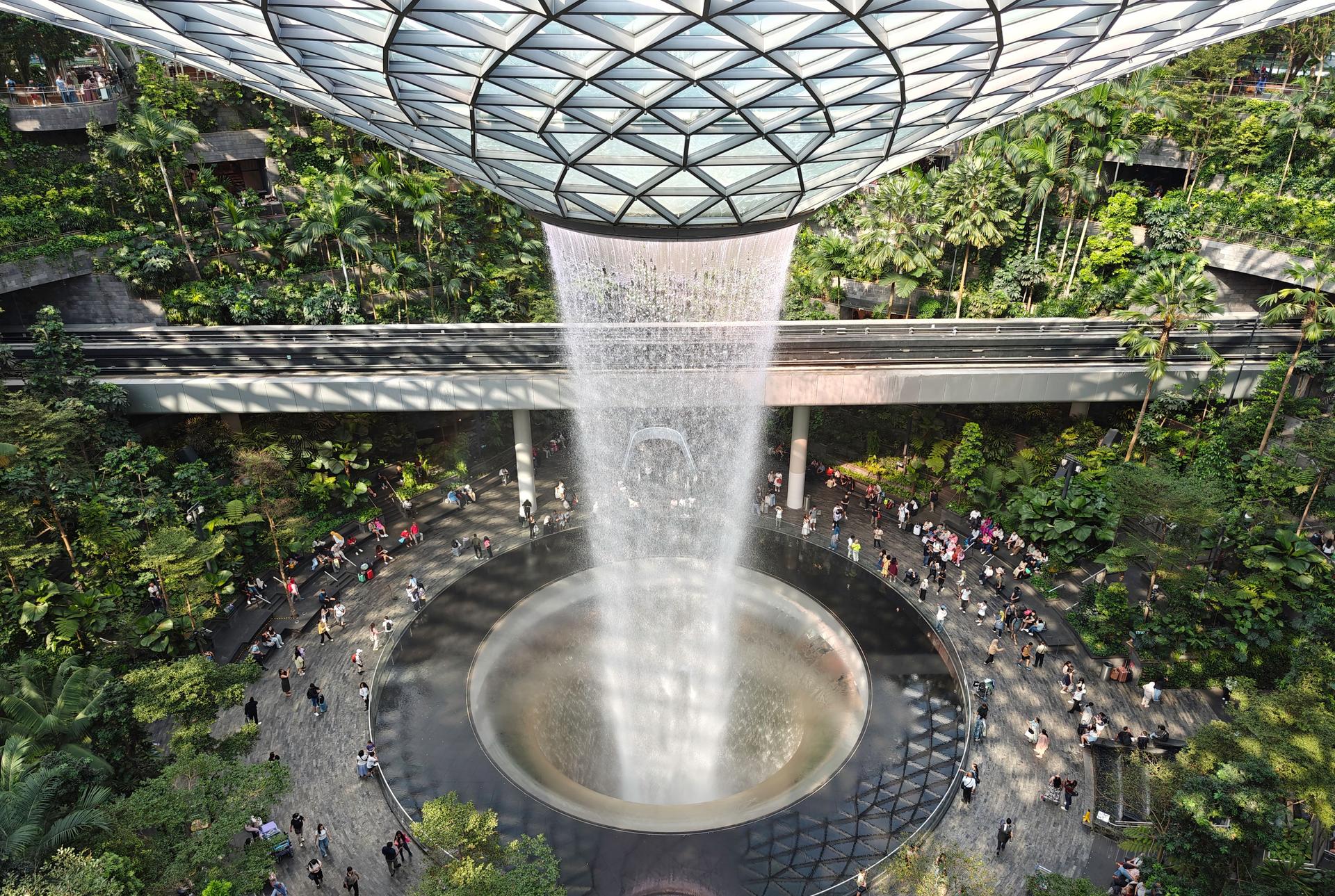 How to Go to Jewel Changi Airport from Terminal 1 & 2