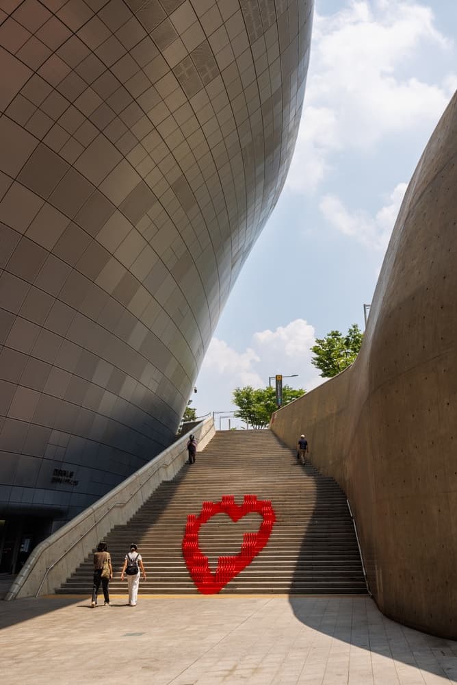 Dongdaemun Design Plaza (DDP) in Seoul 