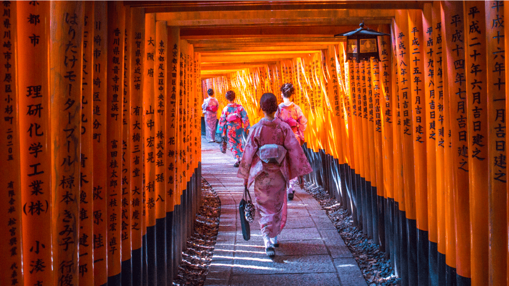 Attractions_Fushimi-Inari-temple