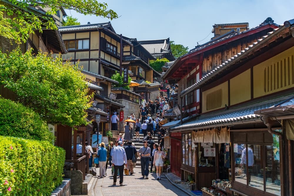 Ninenzaka and Sannenzaka, the stone-paved roads with traditional buildings in Kyoto, Japan