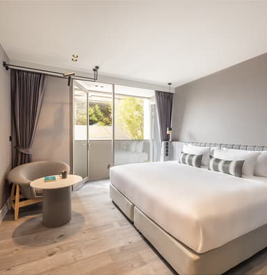 TLNCM_Room-Deluxe-Balcony1