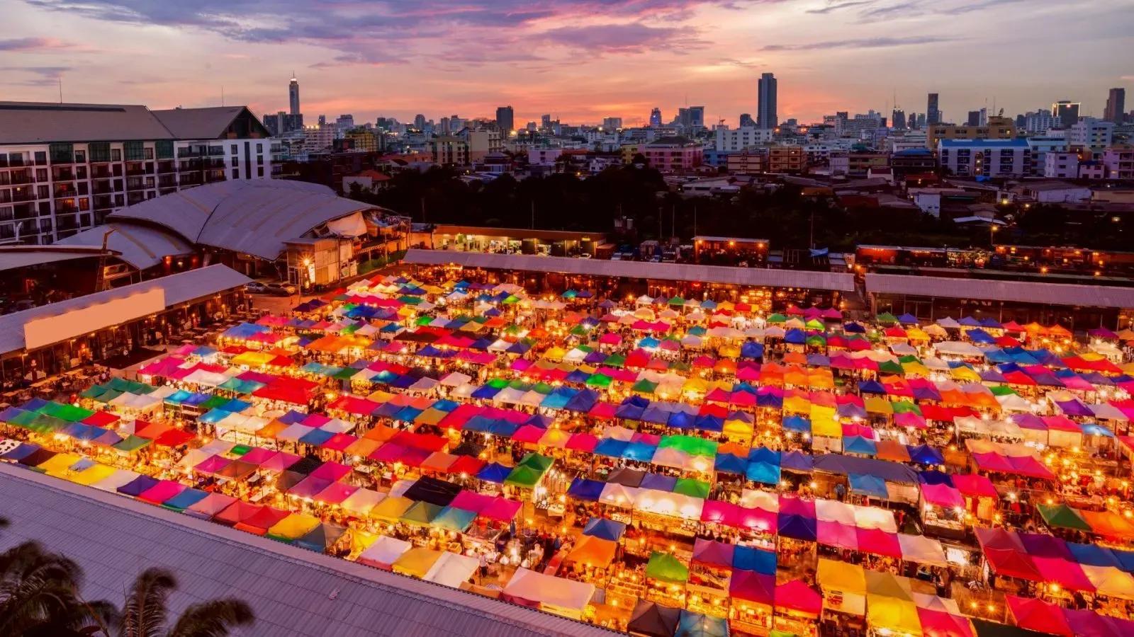 Chatuchak-Weekend-Market
