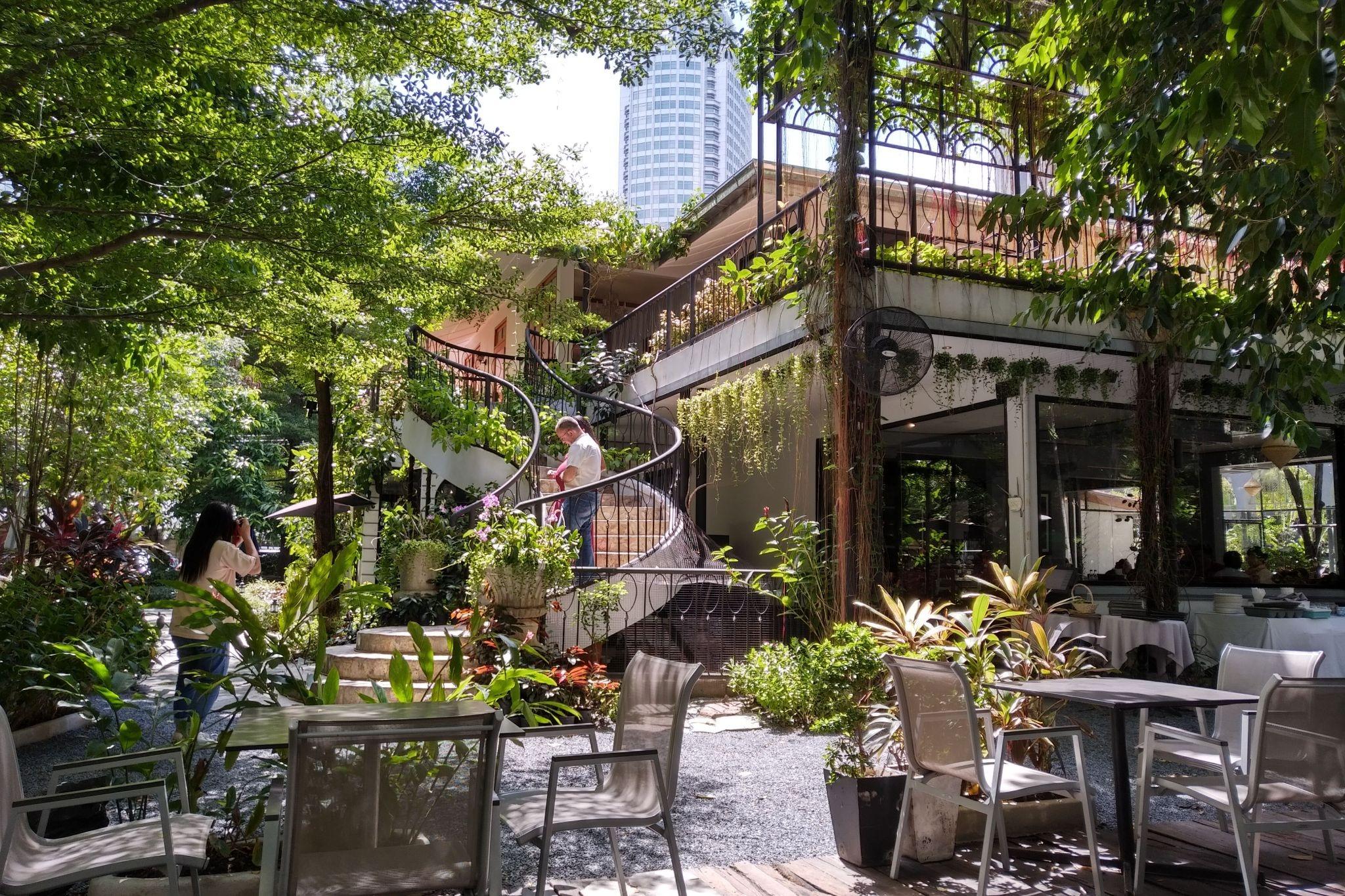 Best K-pop Cafes and Fan Event Spaces in Bangkok