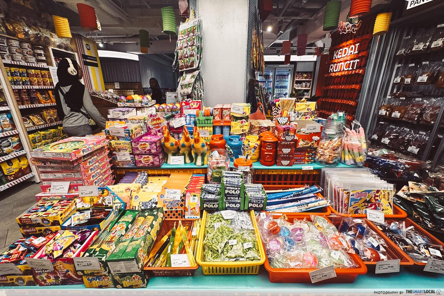 Central-Market-local-snacks