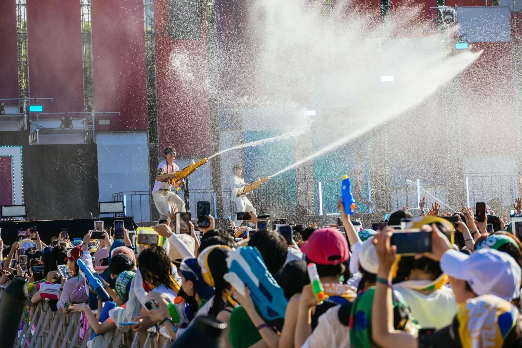 waterbomb-festival-image-credit-waterbomb_seoul