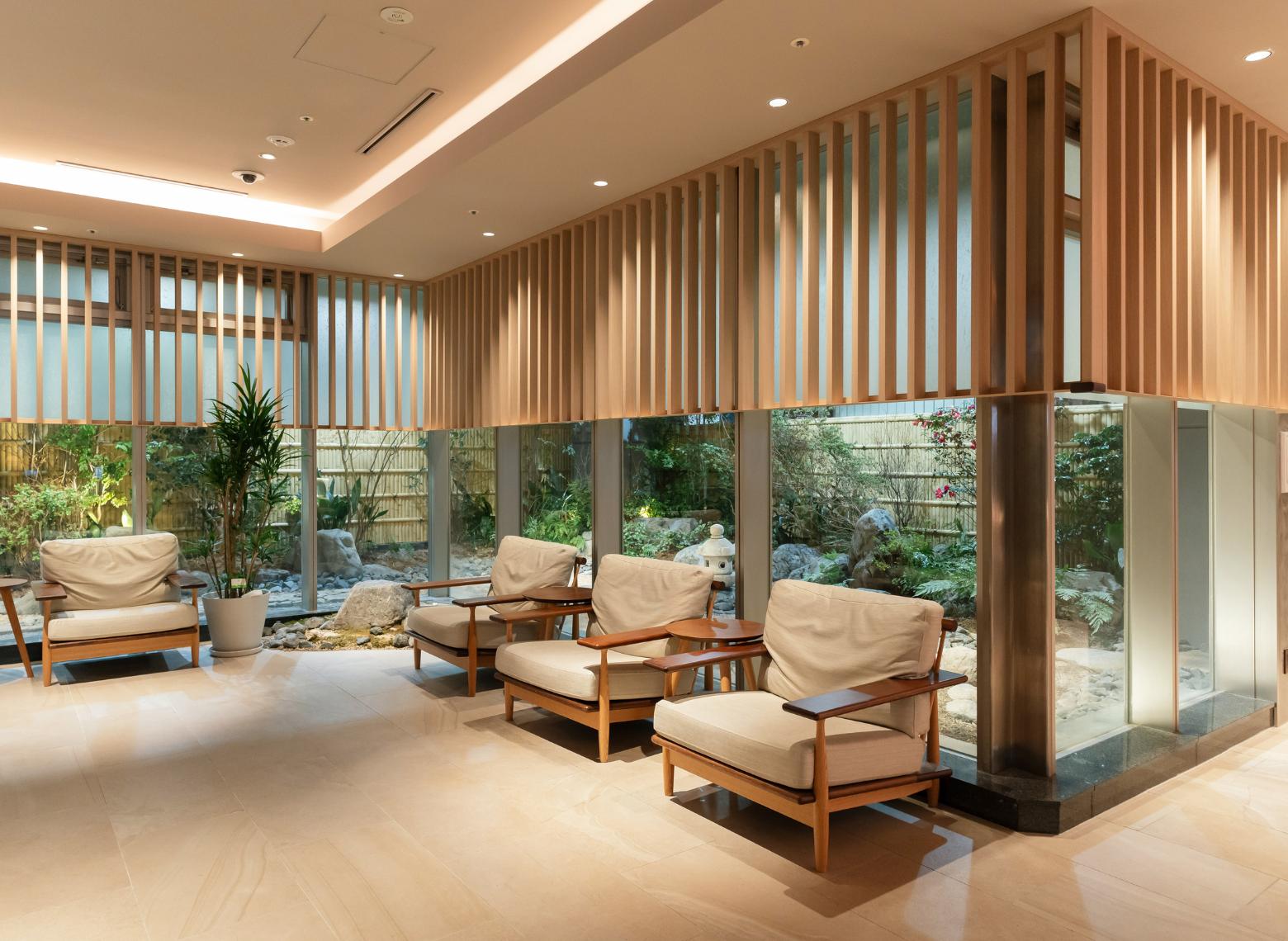 travelodge-kyoto-shijo-kawaramachi_lobby