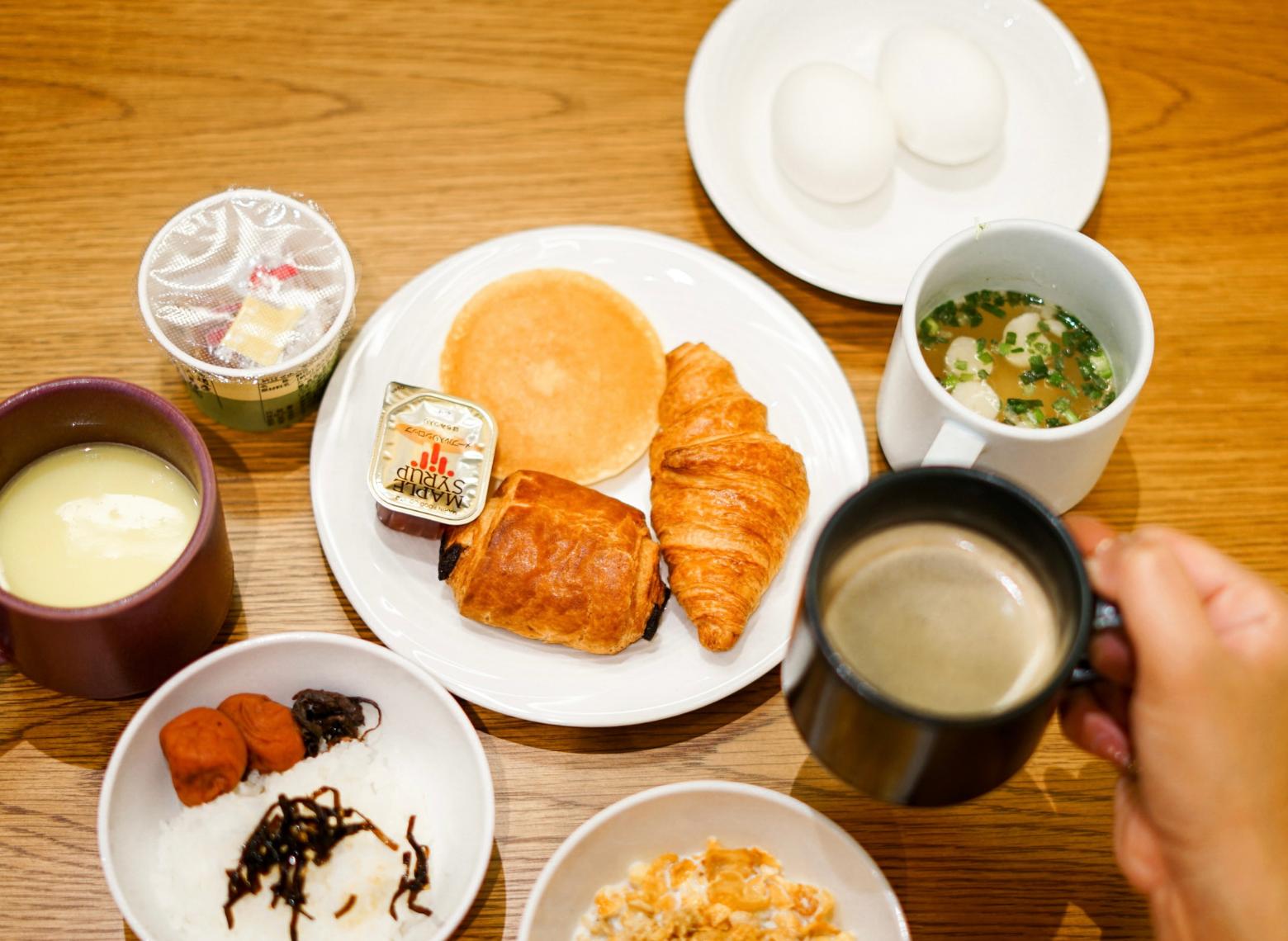 TLHO-Breakfast-3.png