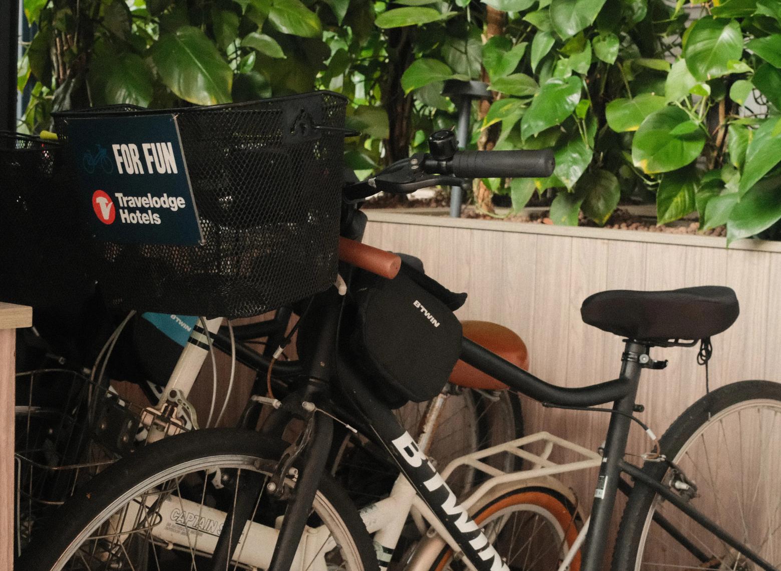 travelodge-harbourfront-bike