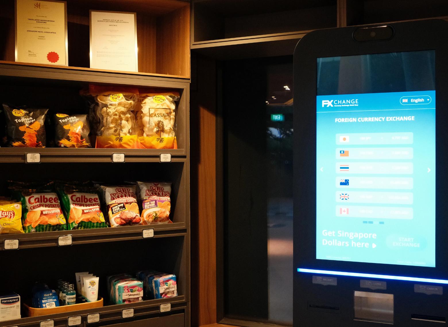 travelodge-harbourfront_lobby