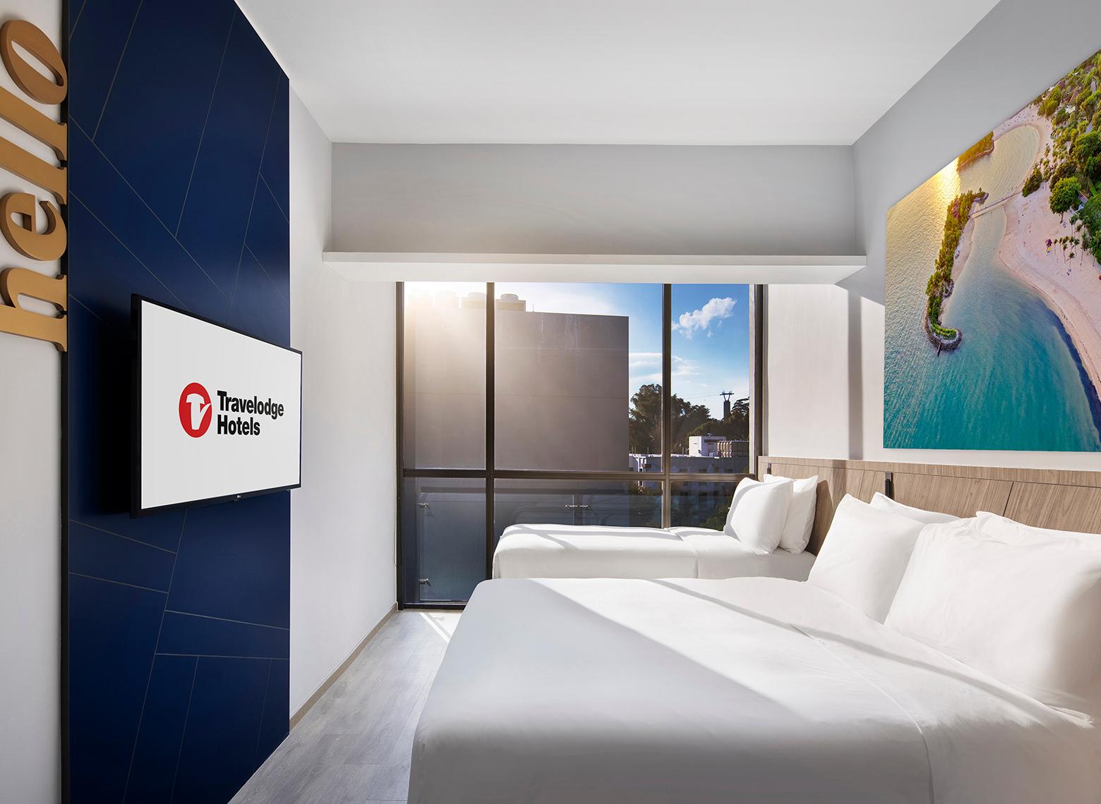 Travelodge Harbourfront Singapore Friends and Family Friends Family Triple