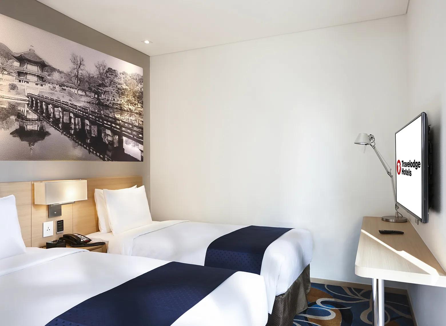 Travelodge Myeongdong Euljiro_Room-Friends-and-Family-Triple