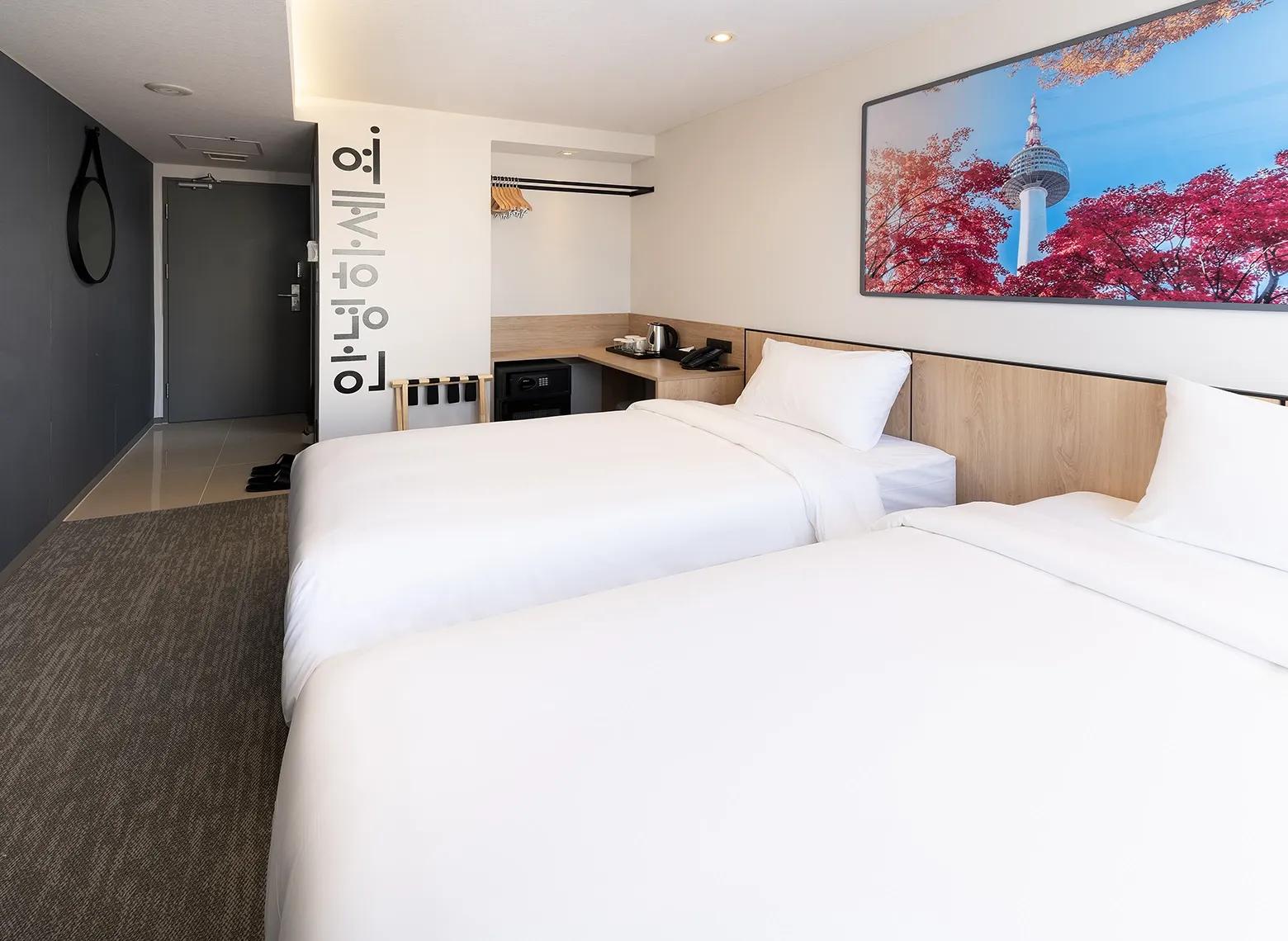 Travelodge Myeongdong Namsan_Room-Superior-Twin2