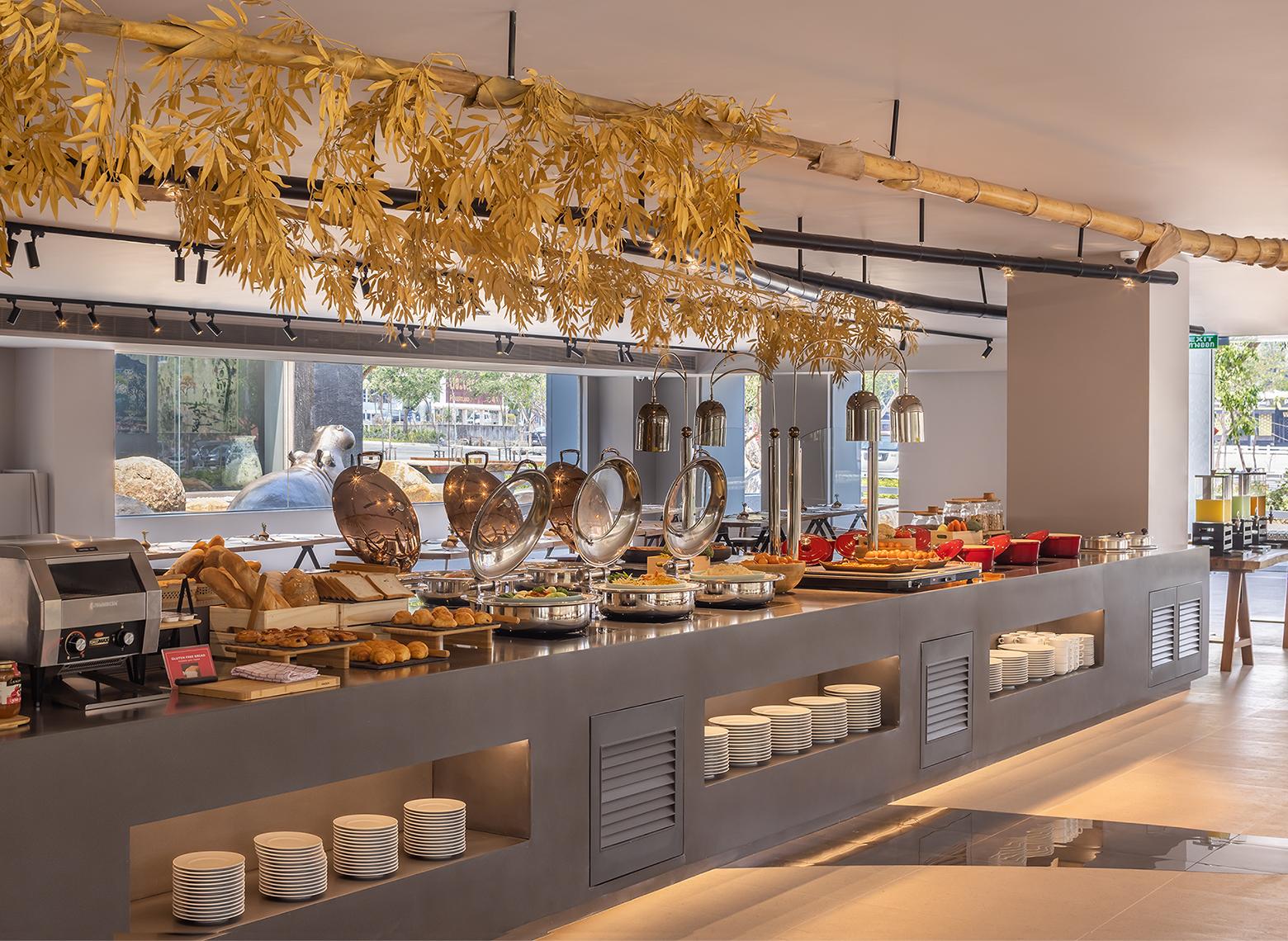 TLNCM_Spread-Buffet-Area