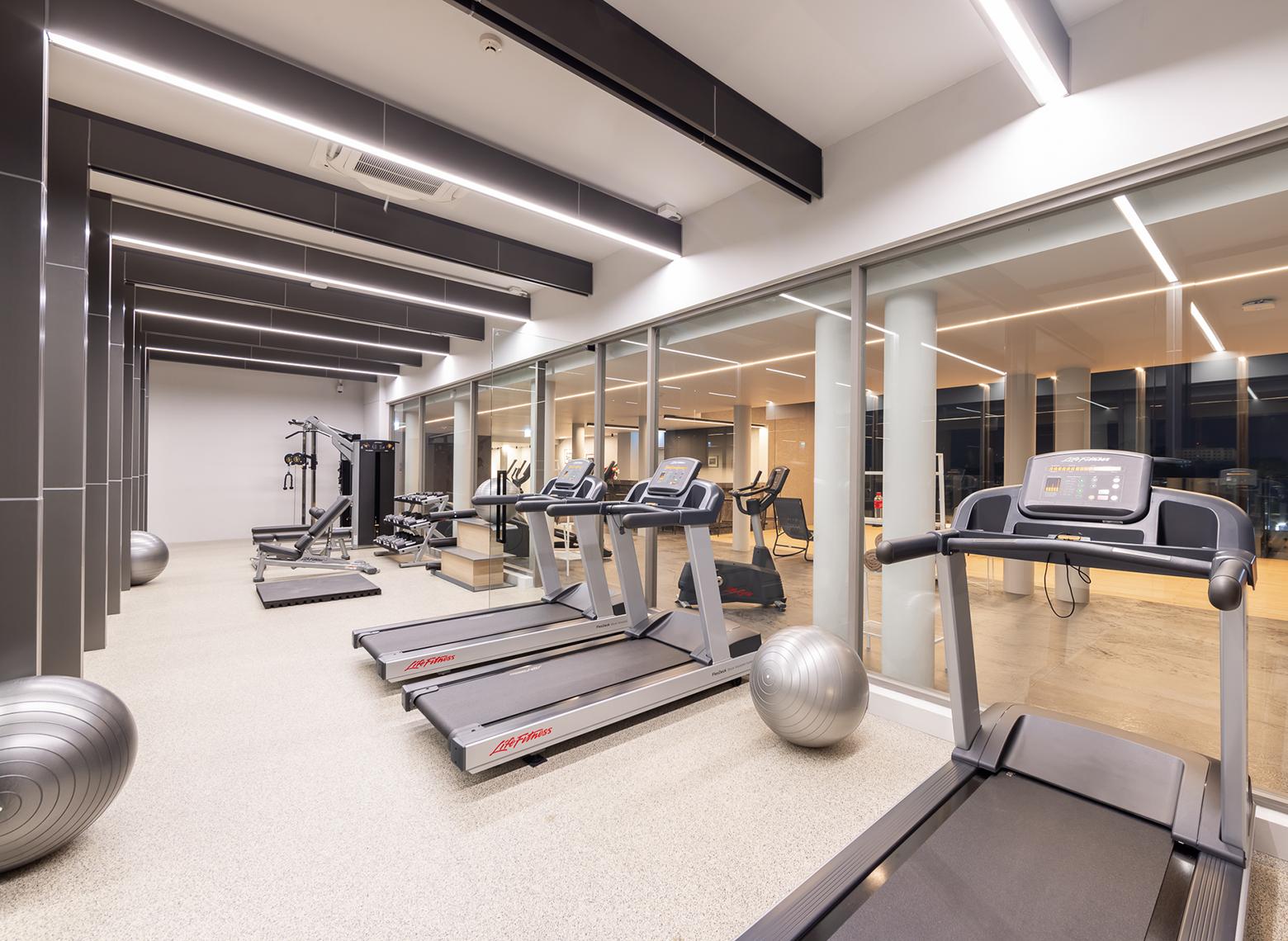 TLNCM_Sweat-Gym
