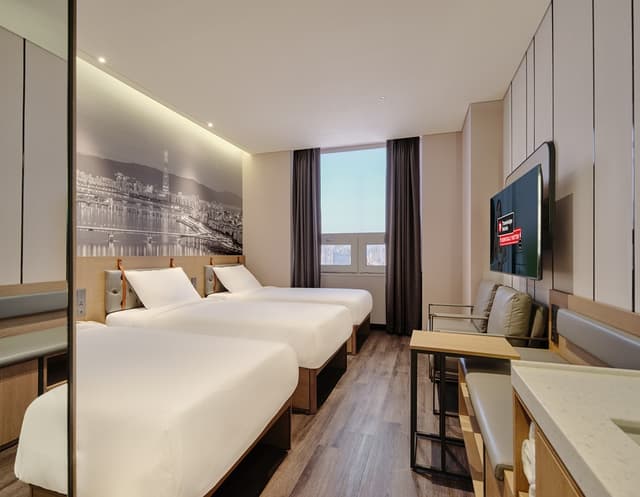 Room for small or big group