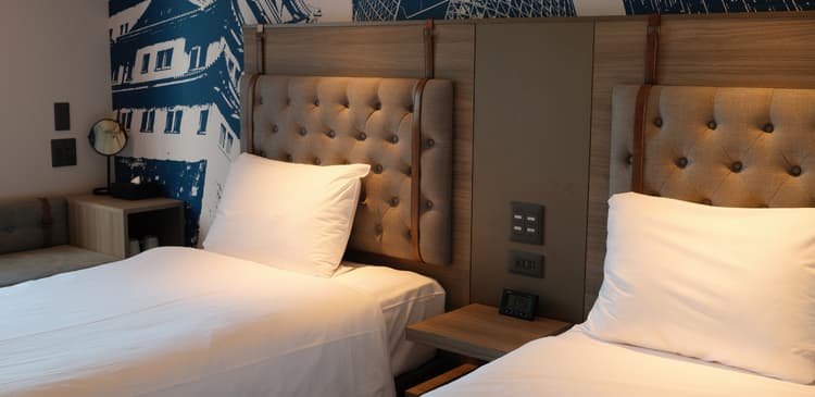 The Secret Behind Why Hotel Pillows and Bedding Feel So Comfortable