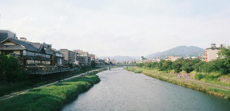 #TrevorDiscover Ting at lave langs Kamo-floden i Kyoto, bedste udsigter og oplevelser ved floden