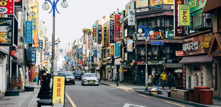 Top Things to Do in Seoul for Historic Palaces, Shopping, and Food