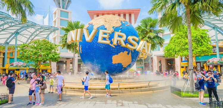 Singapur Universal Studios’taki En İyi Turları, Gösterileri ve Karakter Deneyimleri