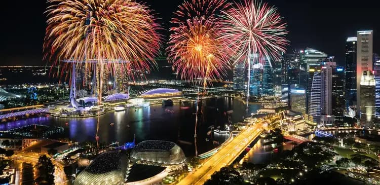 Hotels Near MRT Singapore: Festival & Event Stay Guide 2025