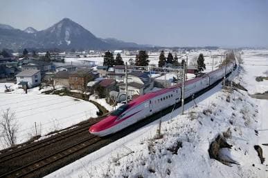 The-high-speed-Shinkansen